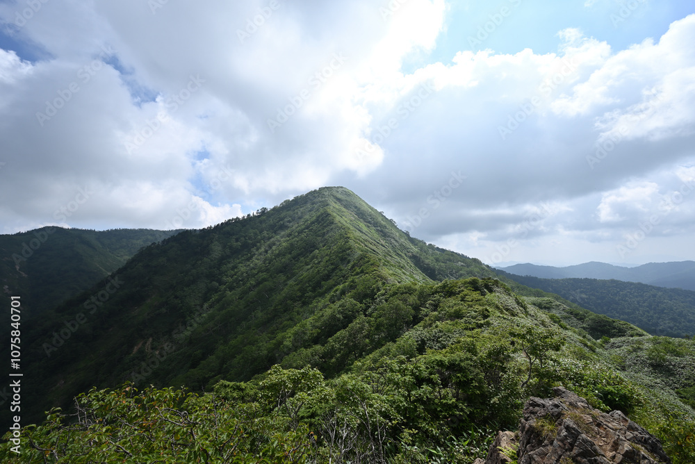 Climbing Mt. Shirasuna, Gunma, Japan Climbing Mt. Shirasuna, Gunma, Japan