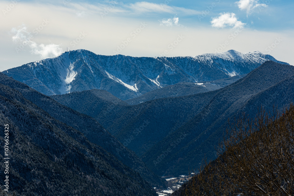 Fototapeta premium Mountain views in Andorra on a sunny winter day 