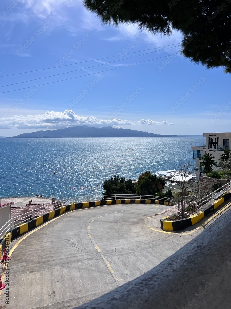 Obraz premium Landscape island in holidays roads