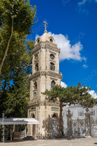 Photography View of the Yıldız Mosque from the garden on a sunny day