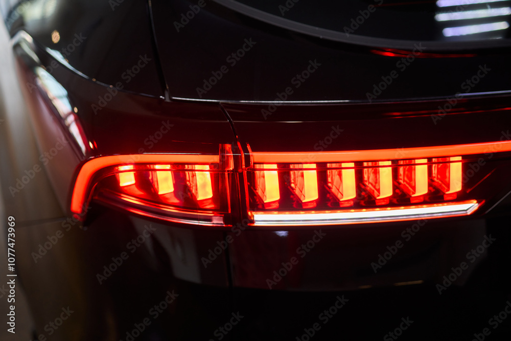 Obraz premium Closeup of a cars automotive tail brake light