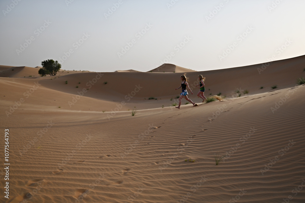 2 girls in the desert 2 girls in the desert