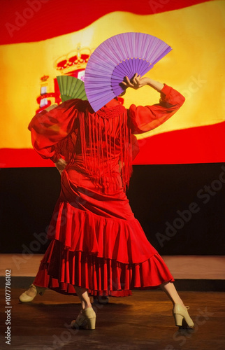 Bailarina de flamenco España photo