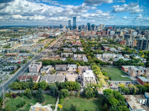 Quadro su tela wihkwentowin aerial