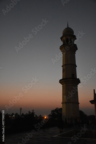 Minaar at dusk