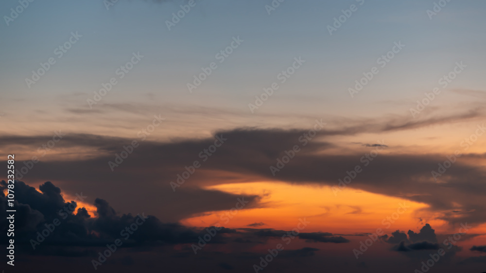 Fototapeta premium Sky gradient from blue to orange sunset
