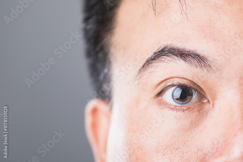 A diabetic patient's eye, symbolizing the risks of diabetic retinopathy and macular degeneration. Emphasizes the importance of eye health and monitoring for diabetes-related complications