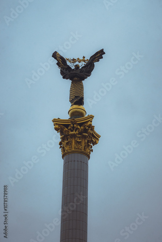 independence monument in kyiv 