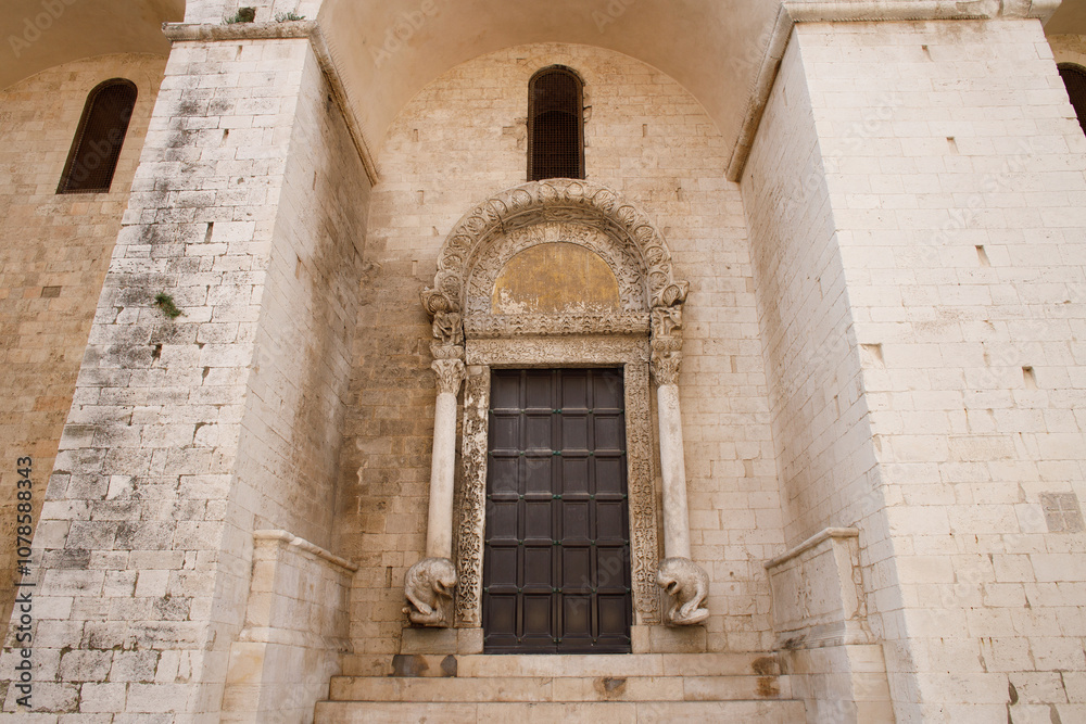 Entrance door of The Basilica of Saint Nicholas ( San Nicola ) in Bari, Roman Catholic Church in region of Apulia Entrance door of The Basilica of Saint Nicholas ( San Nicola ) in Bari, Roman Catholic Church in region of Apulia