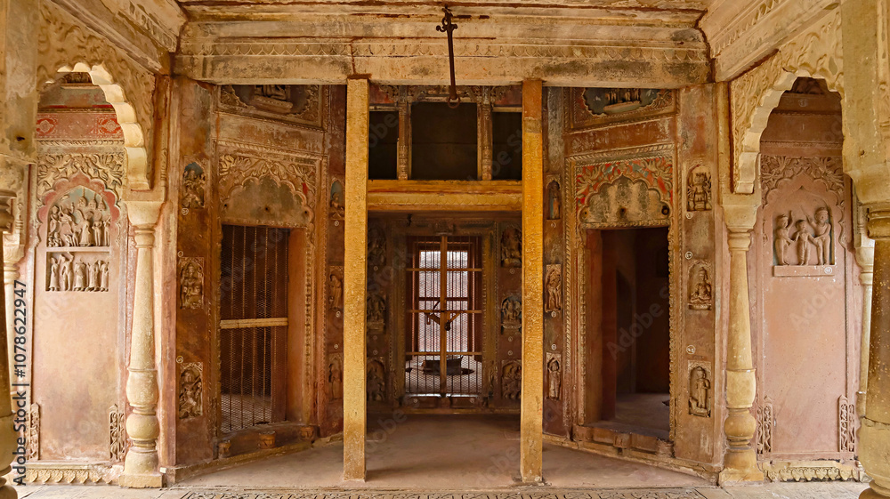 Wide view of Ganesh Bagh Temple with its reflection in a pond, located in Chitrakoot, Madhya Pradesh Wide view of Ganesh Bagh Temple with its reflection in a pond, located in Chitrakoot, Madhya Pradesh