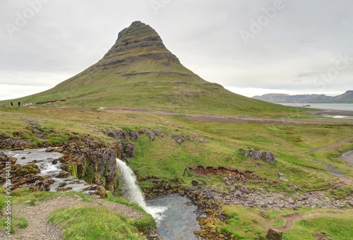 montagne Kirkjufell en Islande située à Grundarfjordur