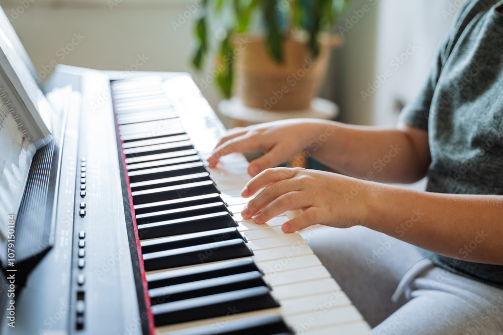 Fototapeta premium In a cozy and inviting living room, a talented pianist plays passionately, inviting everyone around to relax and enjoy the uplifting melodies that create a wonderfully joyful atmosphere