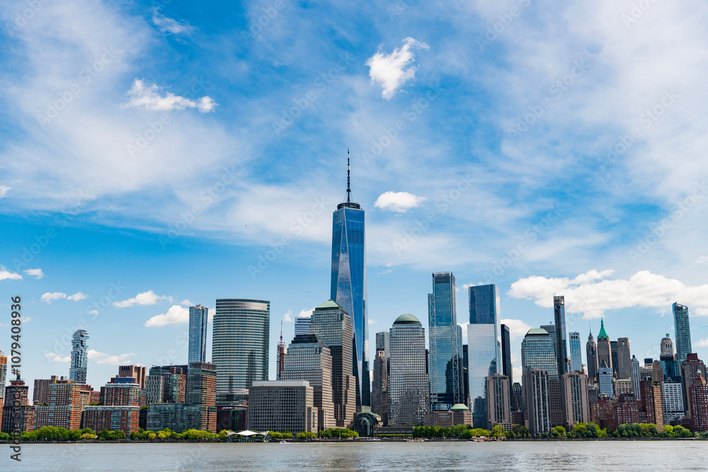 Obraz premium New York, United States. New York city skyline in Midtown Manhattan. USA, NYC, NY, Manhattan. Lower Manhattan skyline. New York from New Jersey. Downtown Manhattan. American financial center