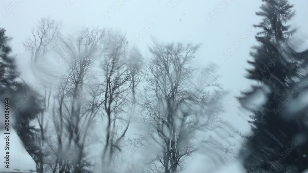Regentropfen an Windscheibe Regentropfen an Windscheibe