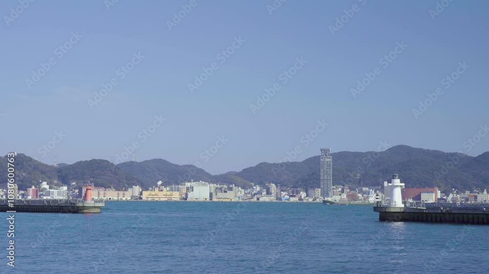 カモンワーフから望む恋人灯台 カモンワーフから望む恋人灯台