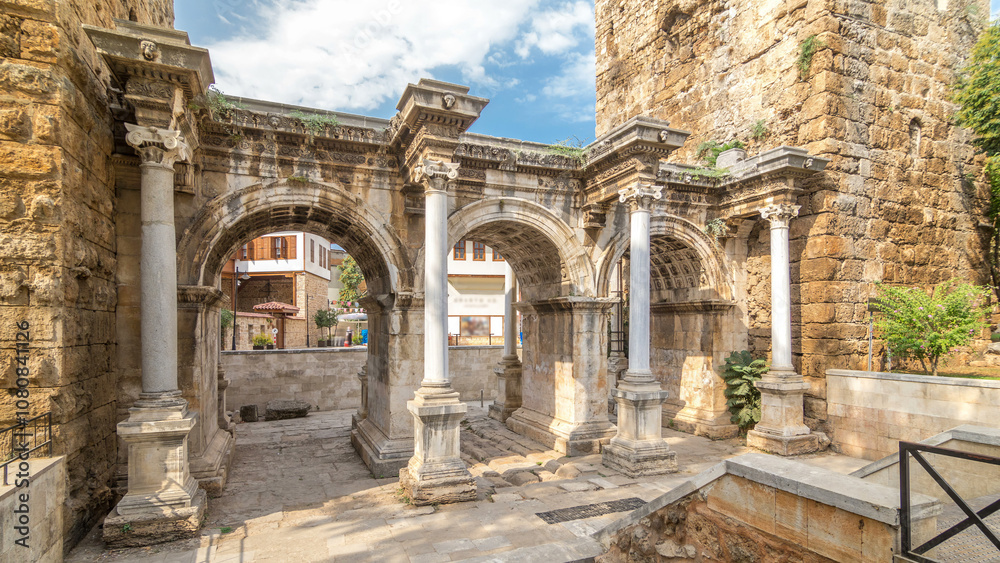 Fototapeta premium View of Hadrian's Gate in old city of Antalya timelapse hyperlapse, Turkey