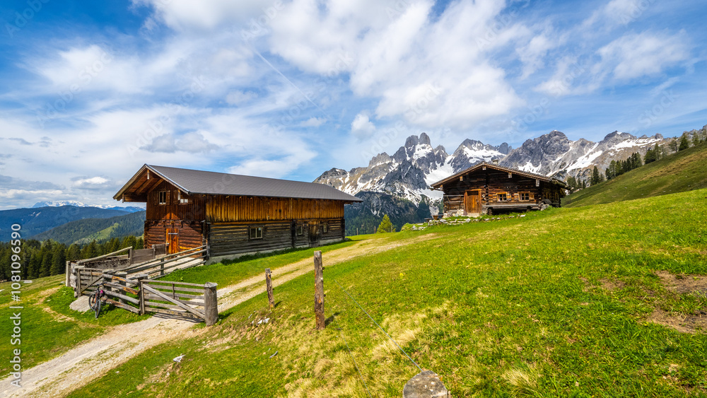 Die Sulzenalm und die Bischofsmütze in Filzmoos Die Sulzenalm und die Bischofsmütze in Filzmoos