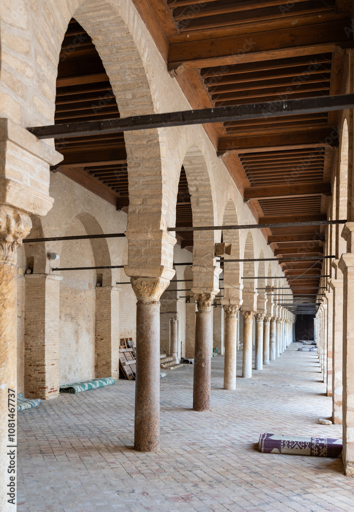 Fototapeta premium Great Mosque of Kairouan (Mosque of Uqba) - patio. Tunisia