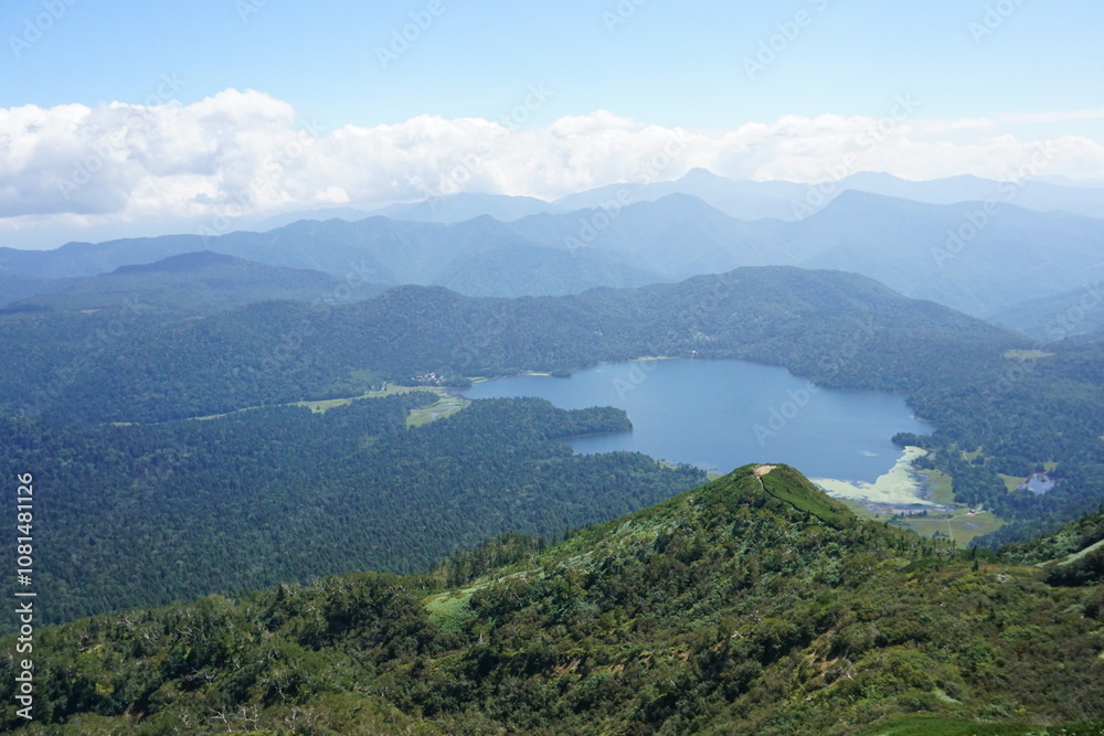 Naklejka premium 燧ヶ岳「俎嵓（まないたぐら）」から見える景色