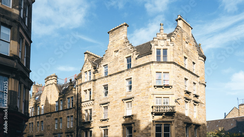 Wallpaper Mural Edinburgh cityscape Torontodigital.ca