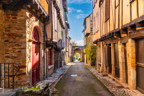 Fotografie Medieval village of Sauveterre de Rouergue, in Aveyron, Occitanie, France