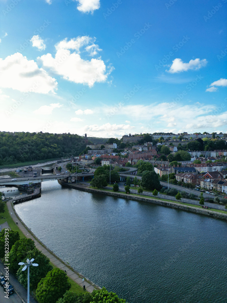 Obraz premium Aerial View of Cumberland Basin Central Bristol City of Southwest of England, Great Britain. High Angle Footage Was Captured with Drone's Camera from Medium High Altitude on May 28th, 2024.
