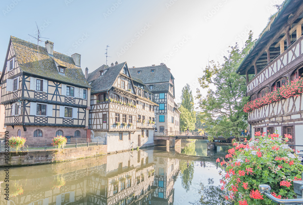 Obraz premium Quartier de la petite France, centre historique de Strasbourg en Alsace, France.