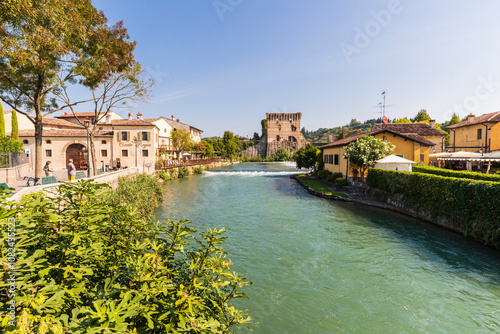 Obraz na płótnie Borghetto sul Mincio w salonie