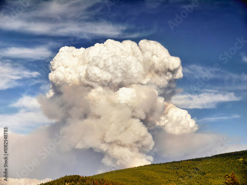 wild fire smoke explosion in national park