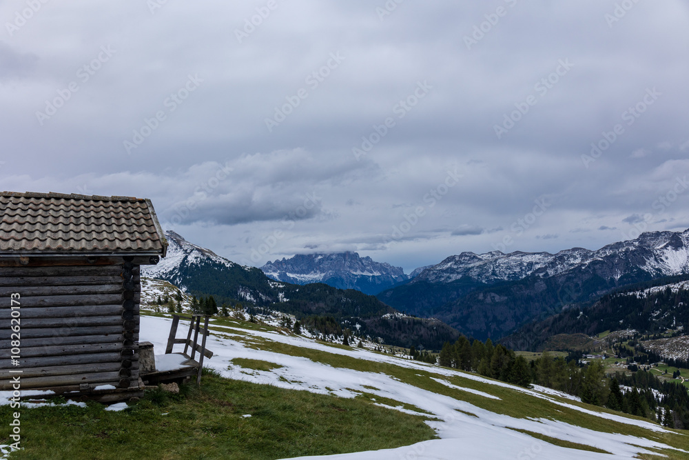 Autumn trekking in Alta Badia