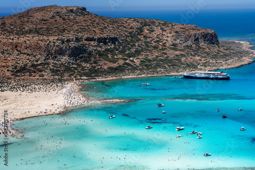 Fototapeta Naklejka Na Ścianę i Meble -  Balos beach in Crete, Greece. Hot summer's day in Greece. 