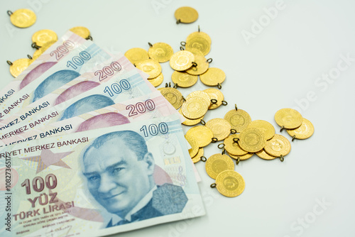 Quarter gold (Turkish gold) and Turkish money banknote photo