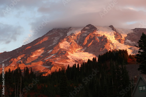 sunrise at Mount Rainier, Washington 