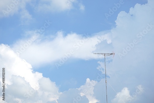 アンテナと青空