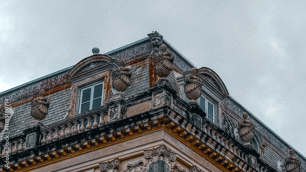 Fototapeta premium Detalles en el techo de las casas gemelas de paseo de montejo en Mérida