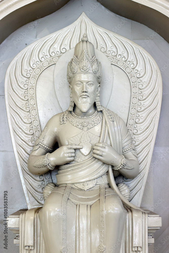 Obraz premium Ganjuran Church. The Church of the Sacred Heart of Jesus. Our Lord Jesus Christ, King of all Nations. Depiction of Jesus as a Javanese king. Yogyakarta. Java. Indonesia.