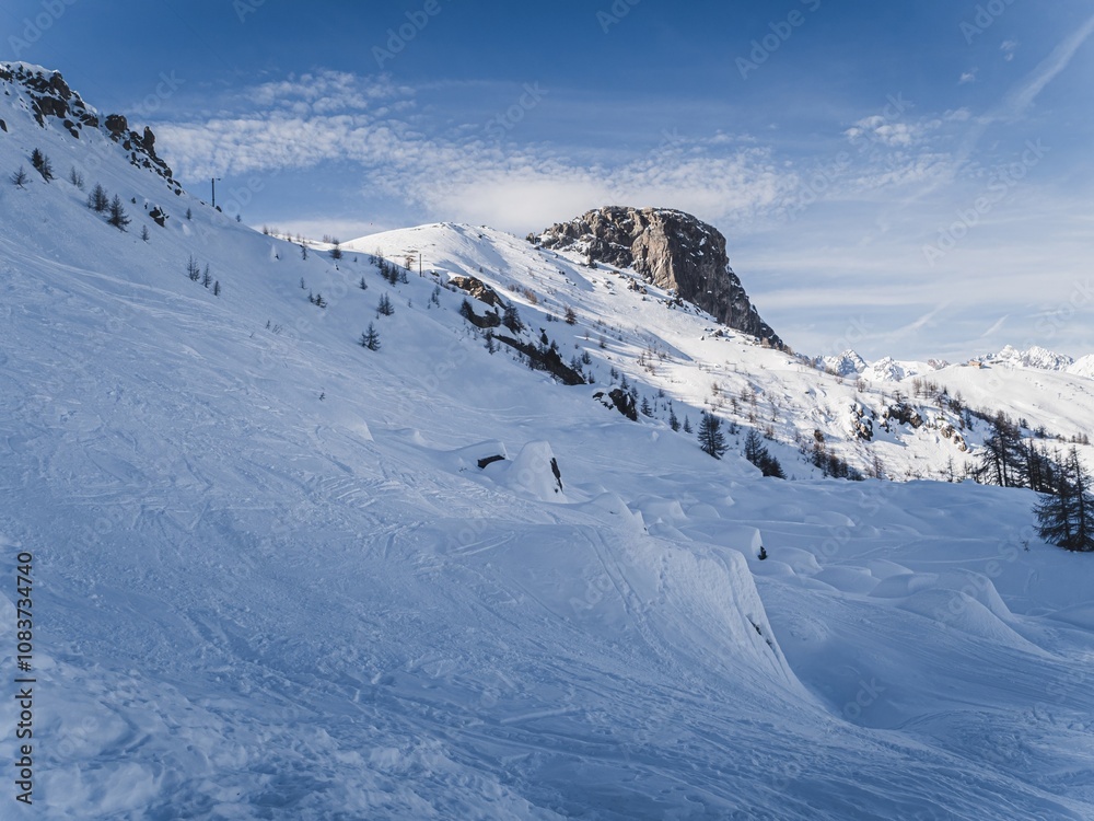 Obraz premium Serre Chevalier Ski Resort Snowy Mountain Landscape