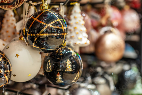  Black balls with gold decoration for Christmas tree in gift store