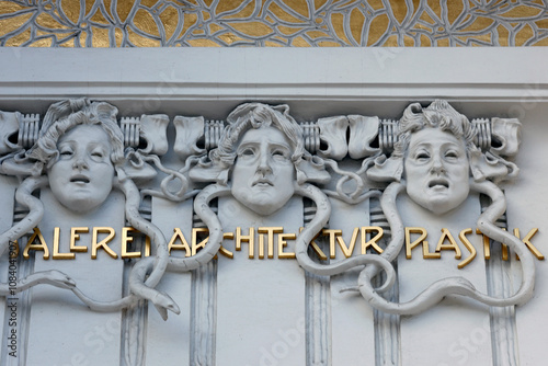 Bilde på lerret The Secession building designed by Joseph Maria Olbrich in 1897