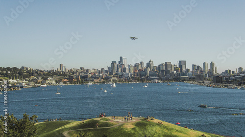 Cuadro en lienzo Aerial Drone view of Seattle, Washington