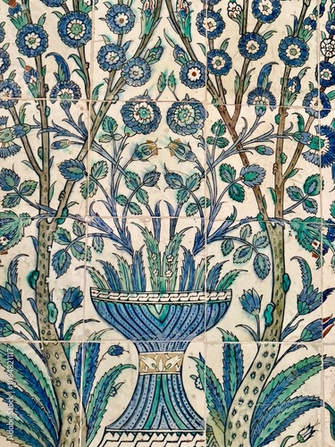 Obraz na płótnie Beautiful tile panels in the harem of Topkapi Palace in Istanbul, Turkey w salonie
