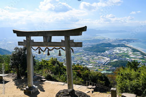 四国香川県の天空の鳥居