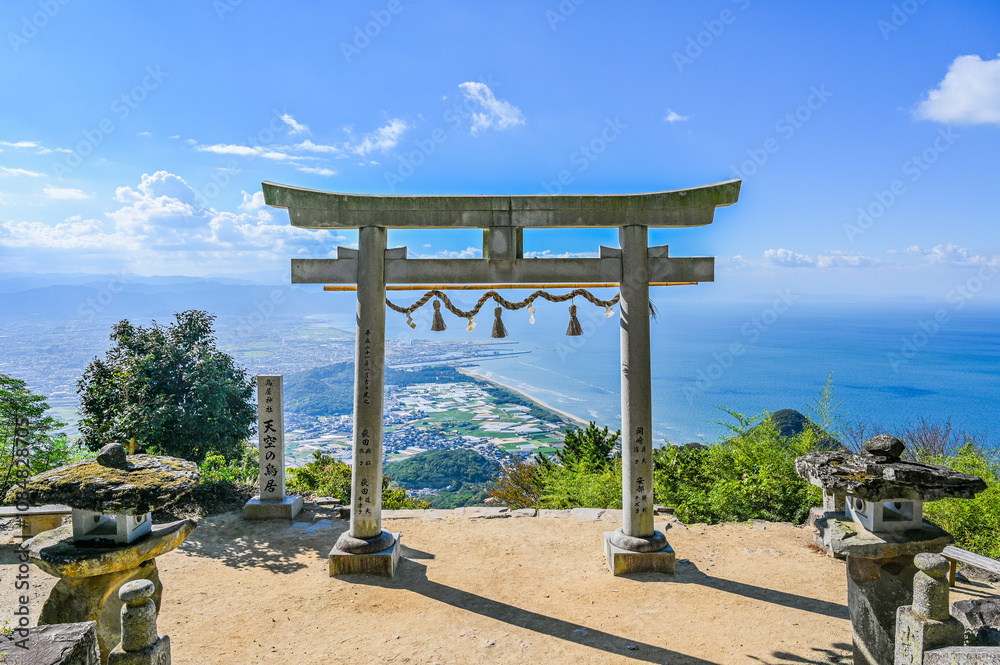 四国香川県の天空の鳥居