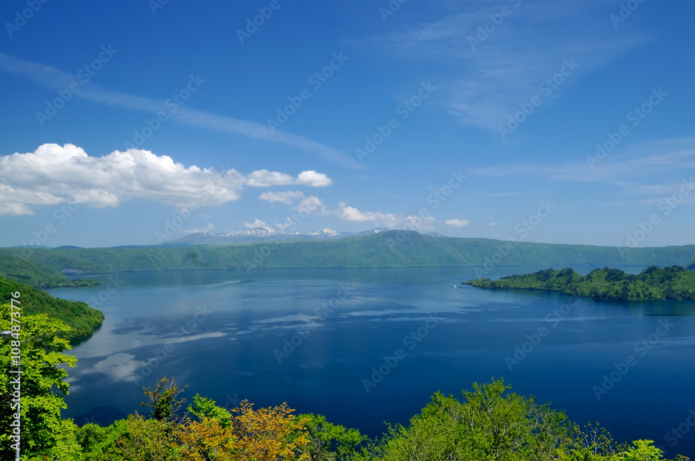 Lake Towada with fresh greenery, spring, Aomori Prefecture, Japan / 新緑の十和田湖 春 青森県 日本 Lake Towada with fresh greenery, spring, Aomori Prefecture, Japan / 新緑の十和田湖 春 青森県 日本