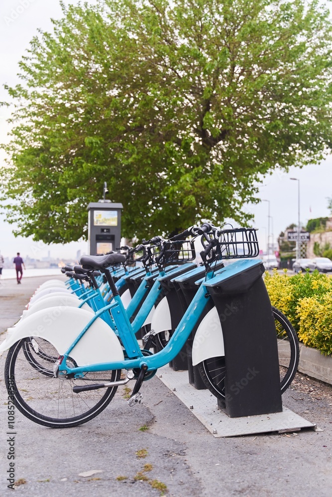 Bicycle rental in the center of Istanbul. Bicycle sharing. Bicycle rental app. Rent bikes. Public bicycles for tourists