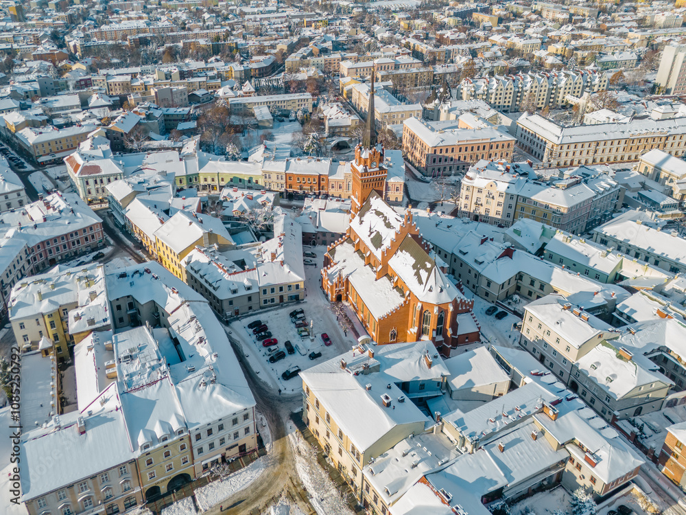 Naklejka premium Aerial view of the Old town of Tarnow city at snowy day in Poland
