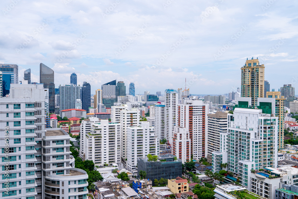 Fototapeta premium The sky before sunrise at Bangkok.