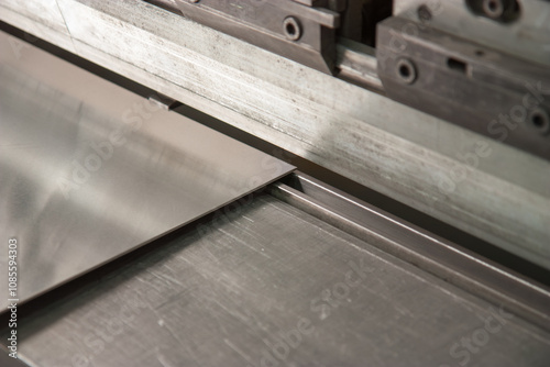 Quadro su tela Aluminum Press Brake machine up close in detail with 3 millimeter aluminum 90 at a hydraulic press