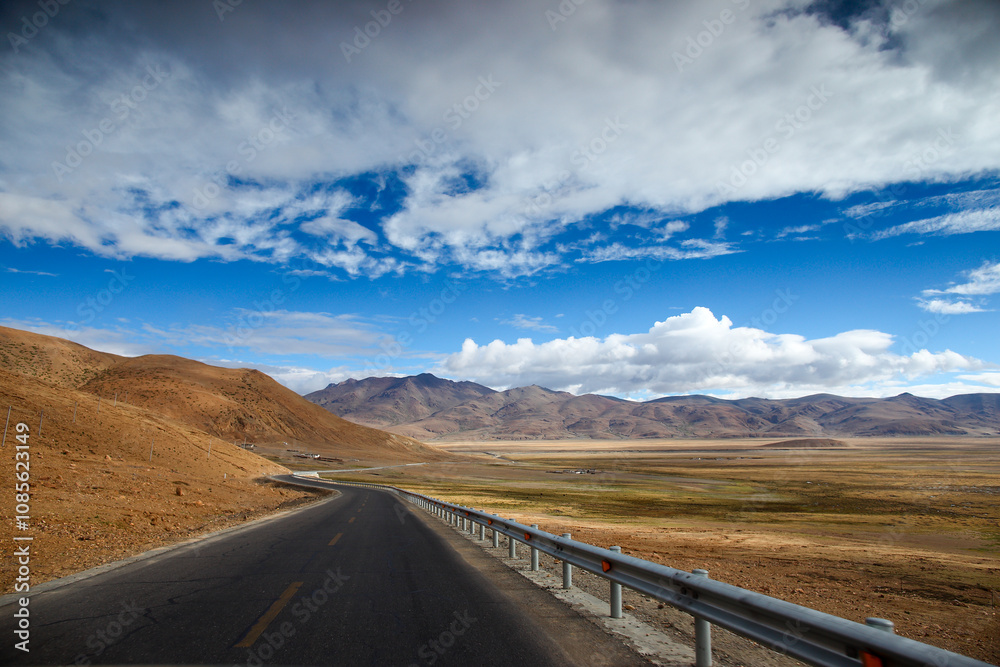 The desolate Ngari region of Tibet and the Xinjiang-Tibet Highway The desolate Ngari region of Tibet and the Xinjiang-Tibet Highway