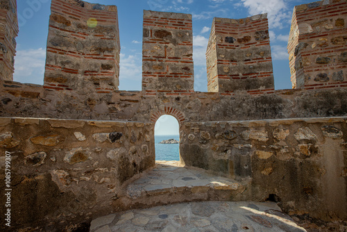 Obraz na płótnie Stone walls of Mamure Castle on Mediterranean coast. Anamur, Mersin Province, Turkey. w salonie